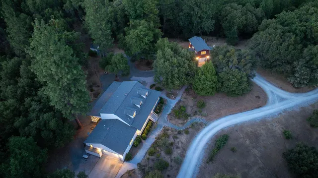 $725,000 | 17050 Rams Horn Grade Road, Volcano, CA 95689