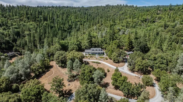 $725,000 | 17050 Rams Horn Grade Road, Volcano, CA 95689