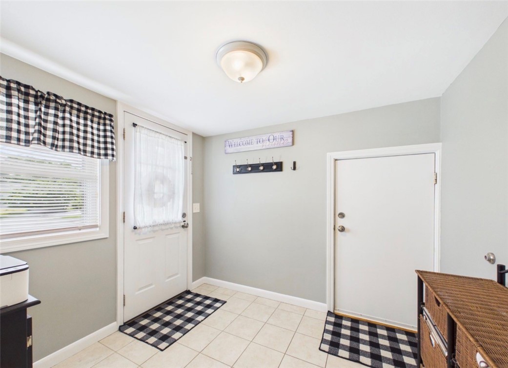 185 Vineyard Road Warwick, RI 02889 - Photo 8 of 20