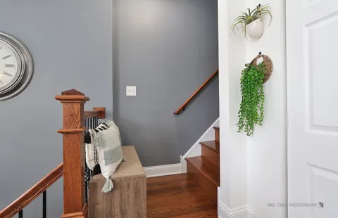 $265,000 | 1493 St James Court, Gurnee, IL 60031