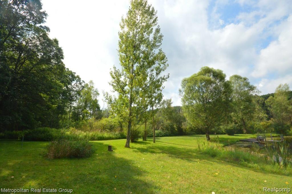 13256 Hibner Road Hartland, MI 48353 - Photo 31 of 41 30.jpg