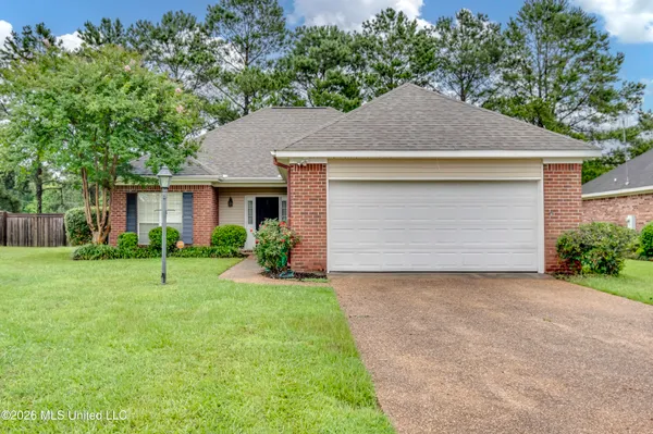 $219,900 | 6 Old Bridge Cove, Byram, MS 39272