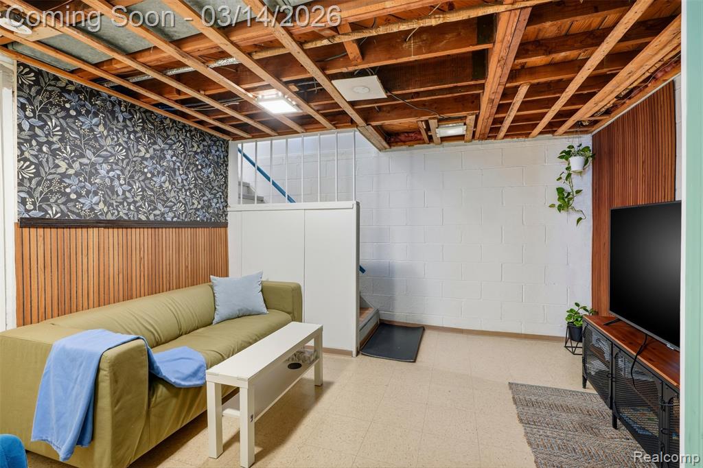 2211 Crooks Road Royal Oak, MI 48073 - Photo 21 of 39 Gallery Image 21