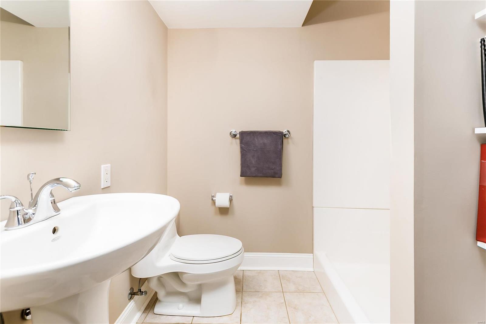 7397 Pershing Avenue, Unit A University City, MO 63130 - Photo 31 of 36