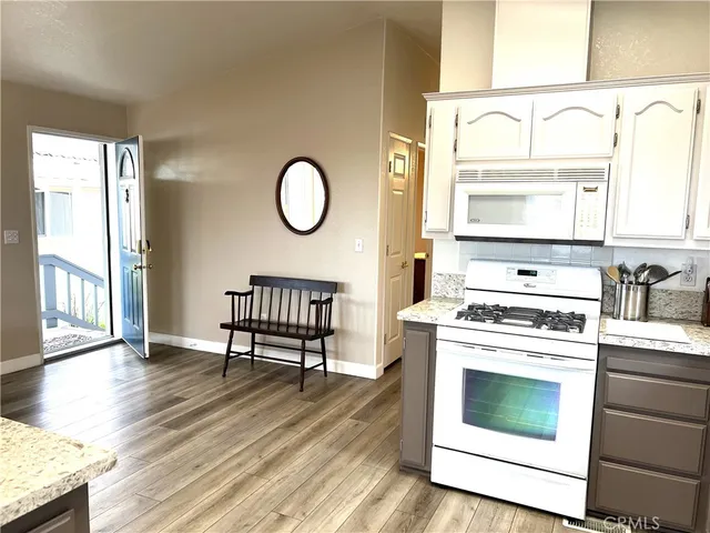 $199,900 | 2550 Pacific Coast Highway, Unit 36, Palos Verdes Peninsula, CA 90274