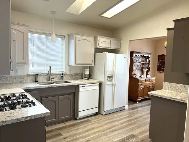 $199,900 | 2550 Pacific Coast Highway, Unit 36, Palos Verdes Peninsula, CA 90274