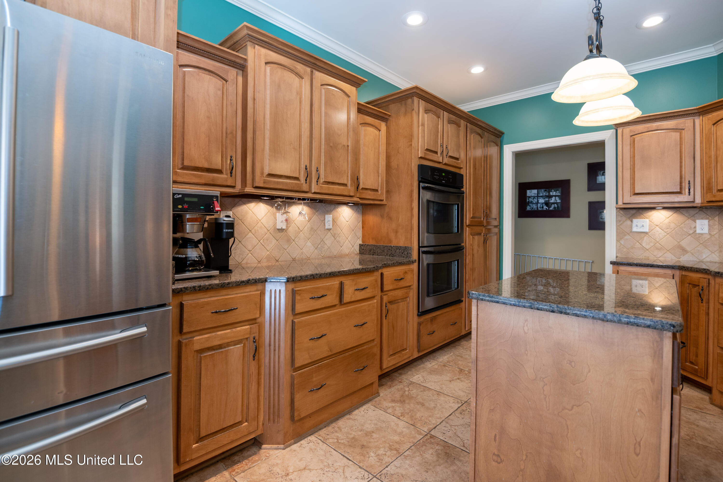 2635 College Road Southaven, MS 38672 - Photo 10 of 44 Kitchen