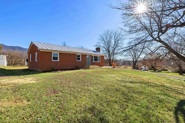 $339,900 | 1726 Mountain Valley Road, Keezletown, VA 22832