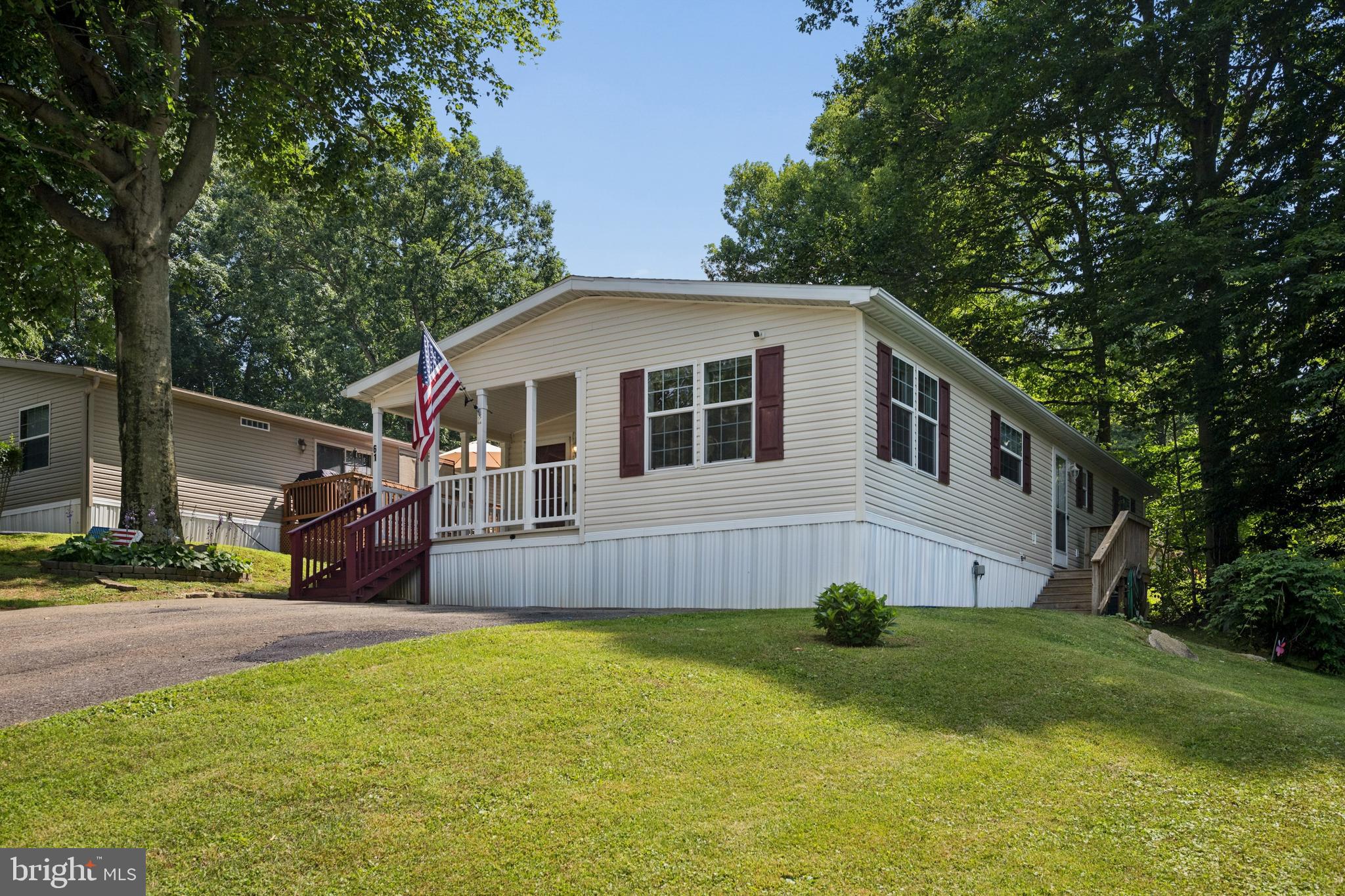61 Glen Roy Road Nottingham, PA 19362 - Photo 1 of 30 Front of house