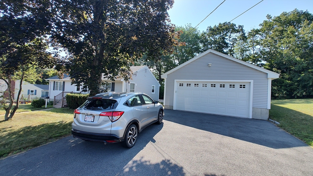 22 Samoset Road Peabody, MA 01960 - Photo 7 of 40 Gallery Image 7