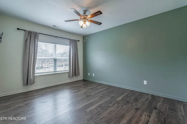 $399,900 | 1573 Hampton Pl Circle, Loudon, TN 37774