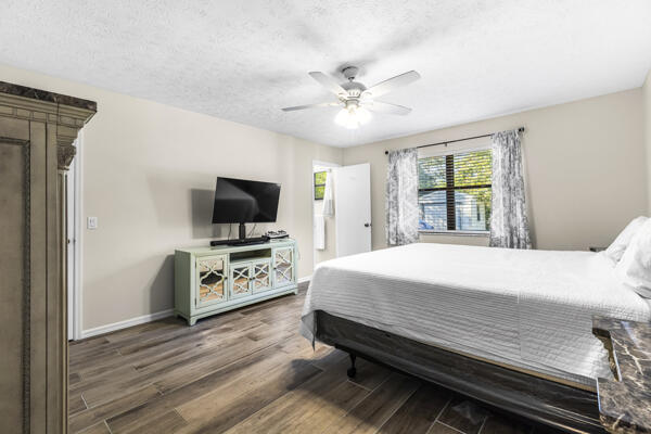 4705 Sunset Boulevard Fort Pierce, FL 34982 - Photo 14 of 32 Master
