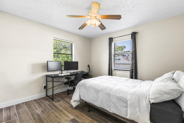 4705 Sunset Boulevard Fort Pierce, FL 34982 - Photo 21 of 32 Bedroom 4