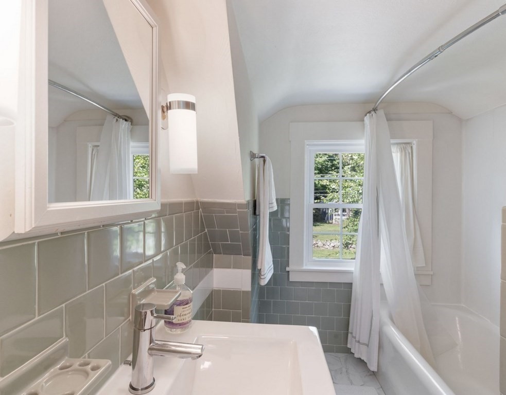 8 Merriam Road Grafton, MA 01519 - Photo 23 of 33 Gallery Image 23