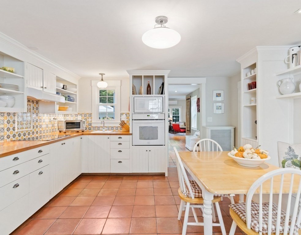 8 Merriam Road Grafton, MA 01519 - Photo 10 of 33 Gallery Image 10