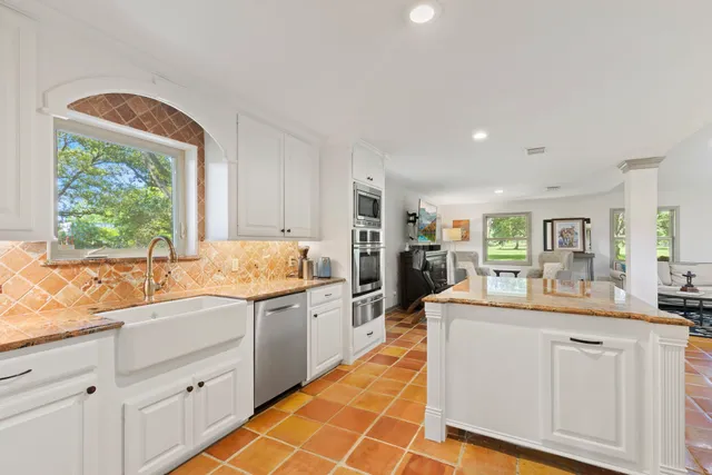 $3,950 | 21652 Mueschke Road, Tomball, TX 77377