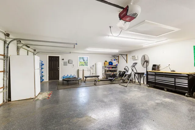 $3,950 | 21652 Mueschke Road, Tomball, TX 77377