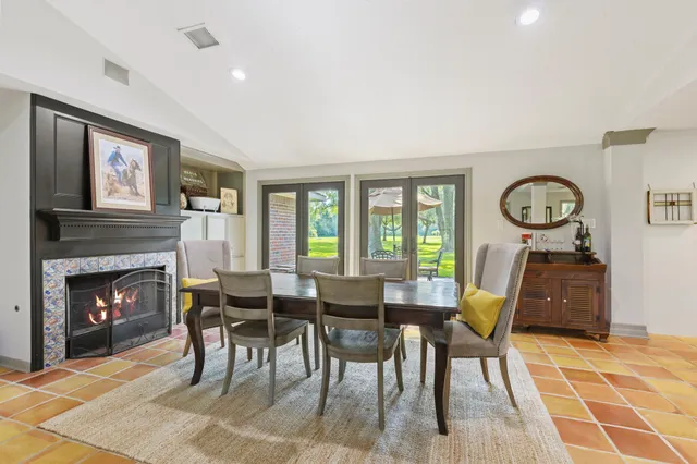 $3,950 | 21652 Mueschke Road, Tomball, TX 77377