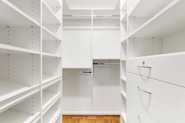 $3,950 | 21652 Mueschke Road, Tomball, TX 77377