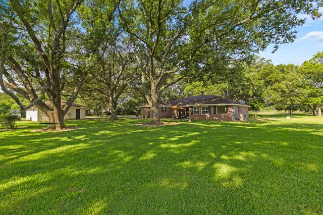 $3,950 | 21652 Mueschke Road, Tomball, TX 77377