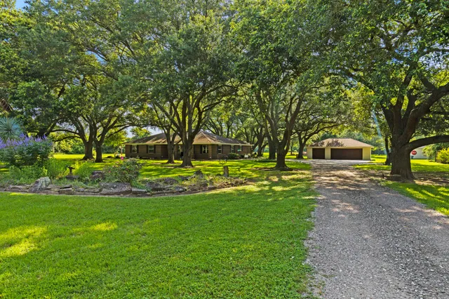 $3,950 | 21652 Mueschke Road, Tomball, TX 77377