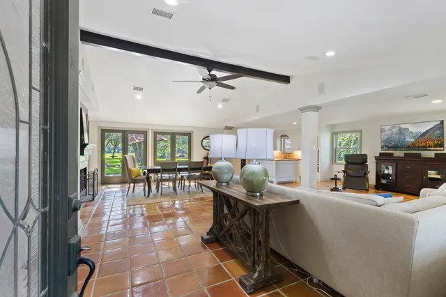 $3,950 | 21652 Mueschke Road, Tomball, TX 77377