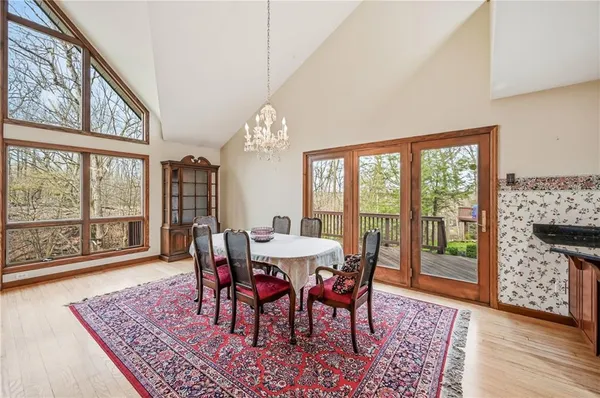 $499,900 | 180 Oakview Drive, Hermitage, PA 16148