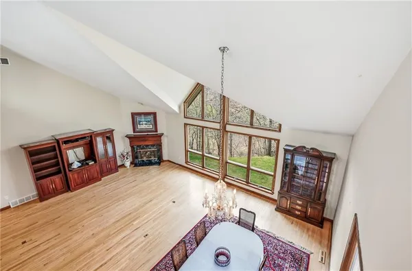 $499,900 | 180 Oakview Drive, Hermitage, PA 16148