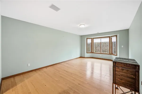 $499,900 | 180 Oakview Drive, Hermitage, PA 16148