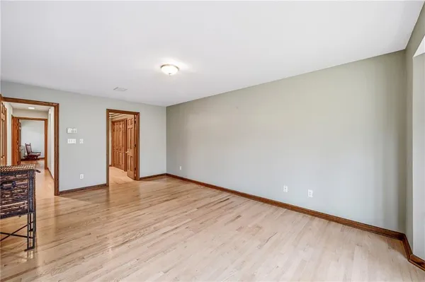 $499,900 | 180 Oakview Drive, Hermitage, PA 16148