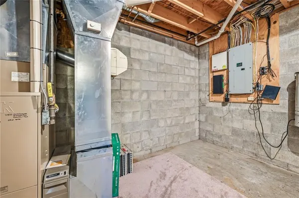 $499,900 | 180 Oakview Drive, Hermitage, PA 16148