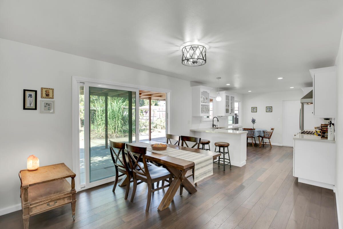 5730 Berkeley Road Goleta, CA 93117 - Photo 7 of 39 Dining & Kitchen - 5730 Berkeley Rd