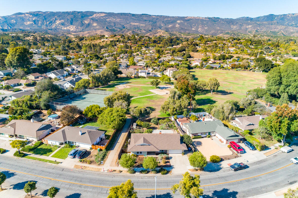5730 Berkeley Road Goleta, CA 93117 - Photo 9 of 39 Berkeley Park - - 5730 Berkeley Rd