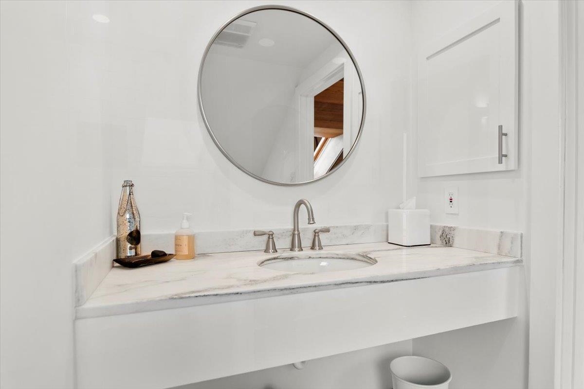 564 Overlook Road Manchester, VT 05255 - Photo 46 of 60