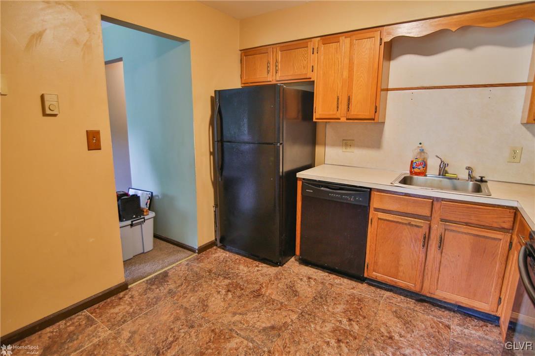 892 Briarstone Road Bethlehem, PA 18017 - Photo 14 of 30 Gallery Image 14
