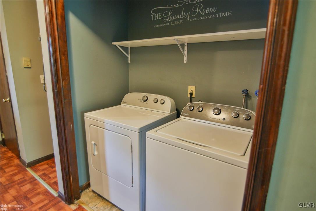 892 Briarstone Road Bethlehem, PA 18017 - Photo 7 of 30 Gallery Image 7