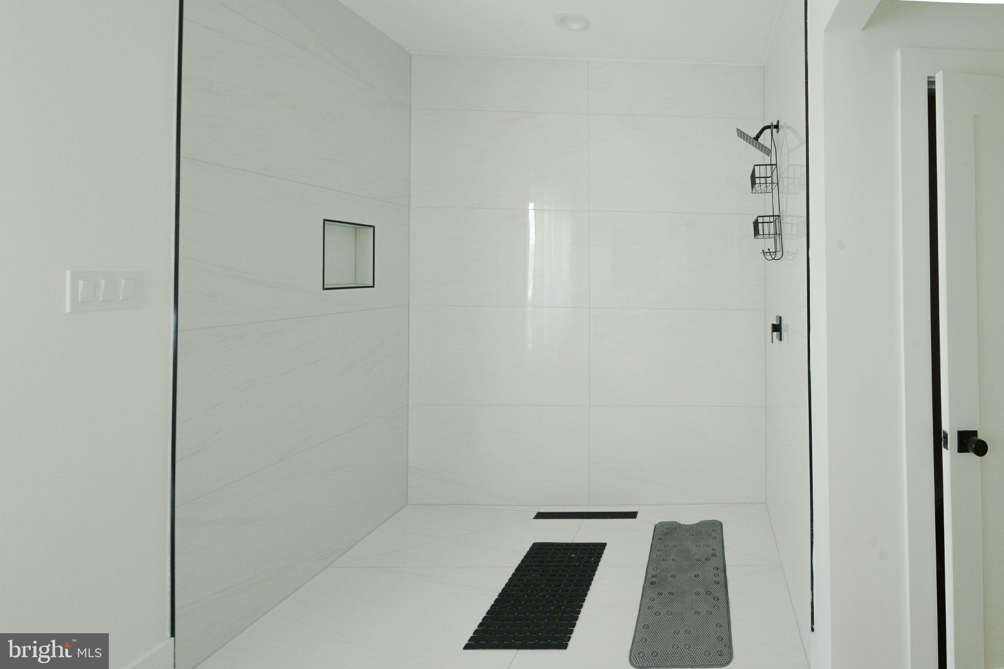 851 Bacon Hall Road Sparks, MD 21152 - Photo 30 of 65 Wet Room Shower