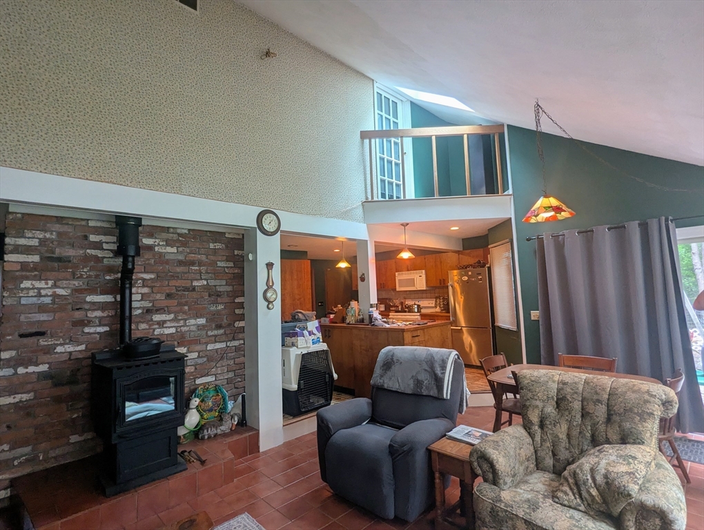166 West Street Attleboro, MA 02703 - Photo 6 of 16