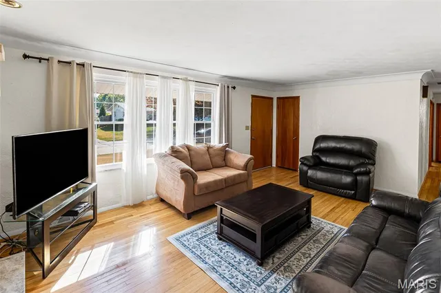 $210,000 | 145 Marilyn Drive, Swansea, IL 62226