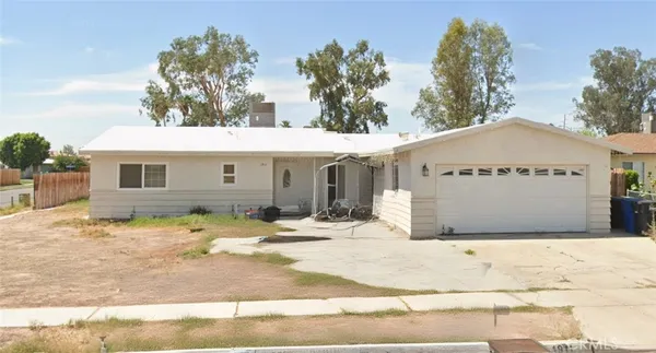 $349,999 | 1911 Smoketree Drive, El Centro, CA 92243