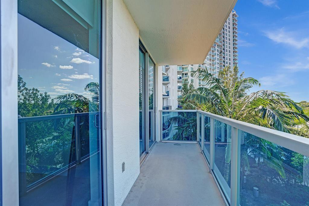 2641 North Flamingo Road, Unit 406N Sunrise, FL 33323 - Photo 22 of 35 Photo 22