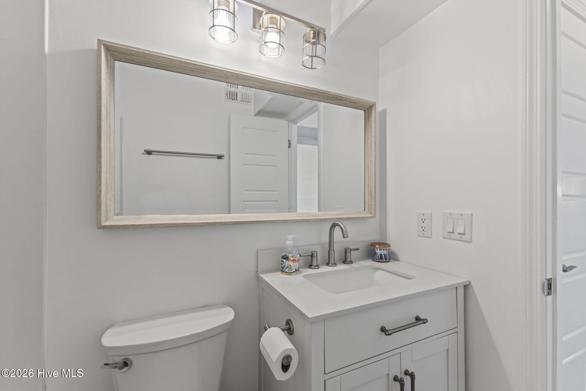 2008 East Fort Macon Road, Unit H1 Atlantic Beach, NC 28512 - Photo 21 of 36 Hall Bath