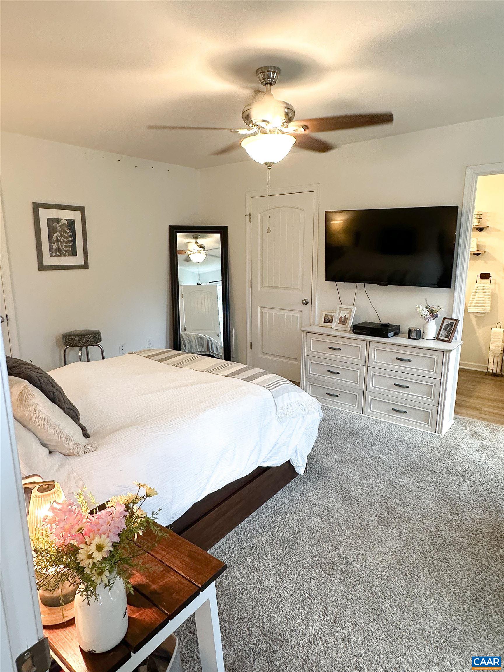 307 15th Street Grottoes, VA 24441 - Photo 12 of 25