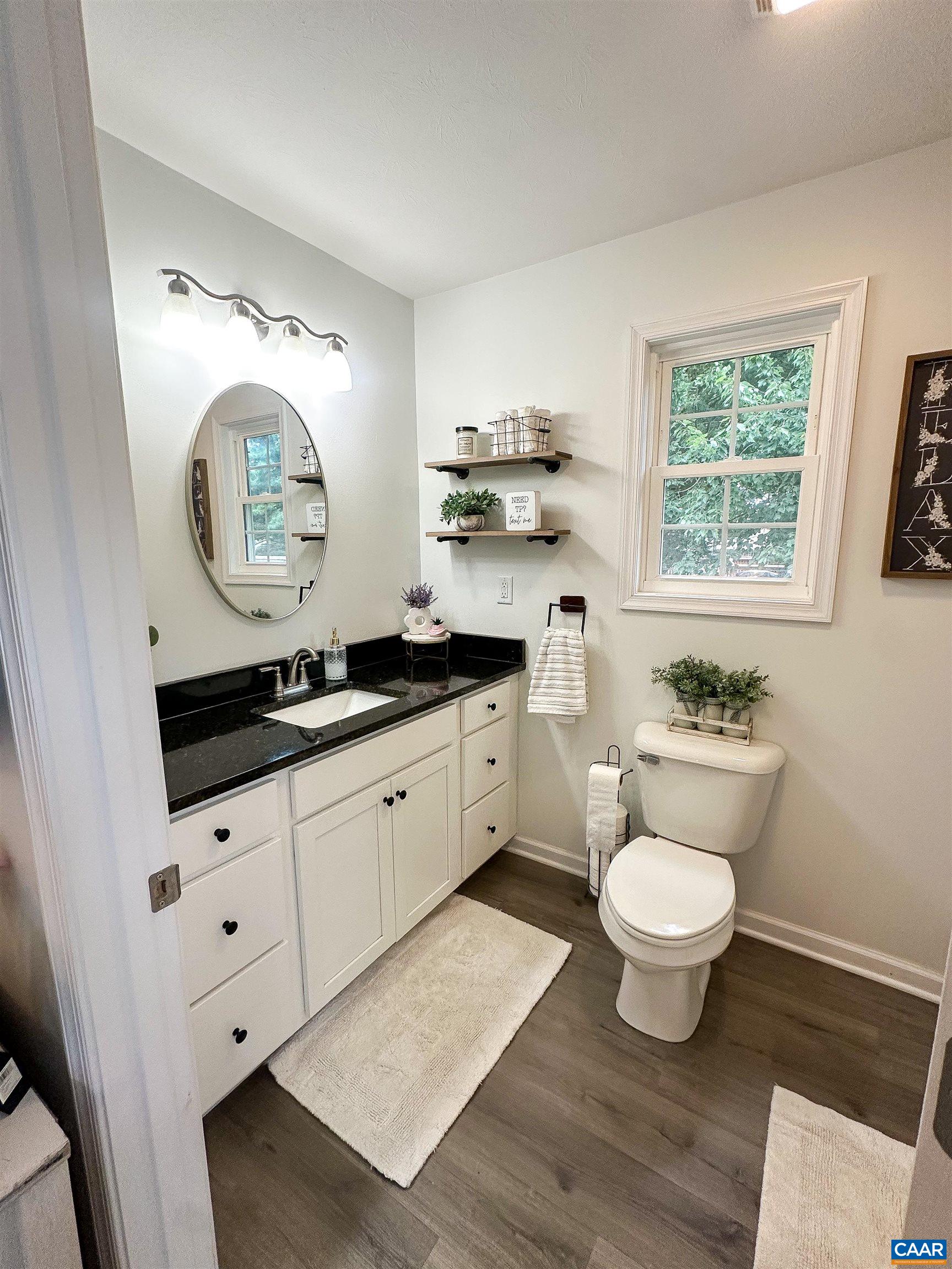 307 15th Street Grottoes, VA 24441 - Photo 10 of 25