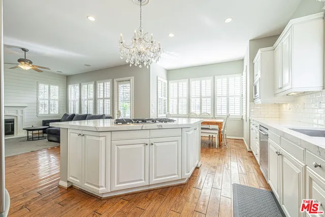 $5,100 | 23810 Bayview Court, Valencia, CA 91355