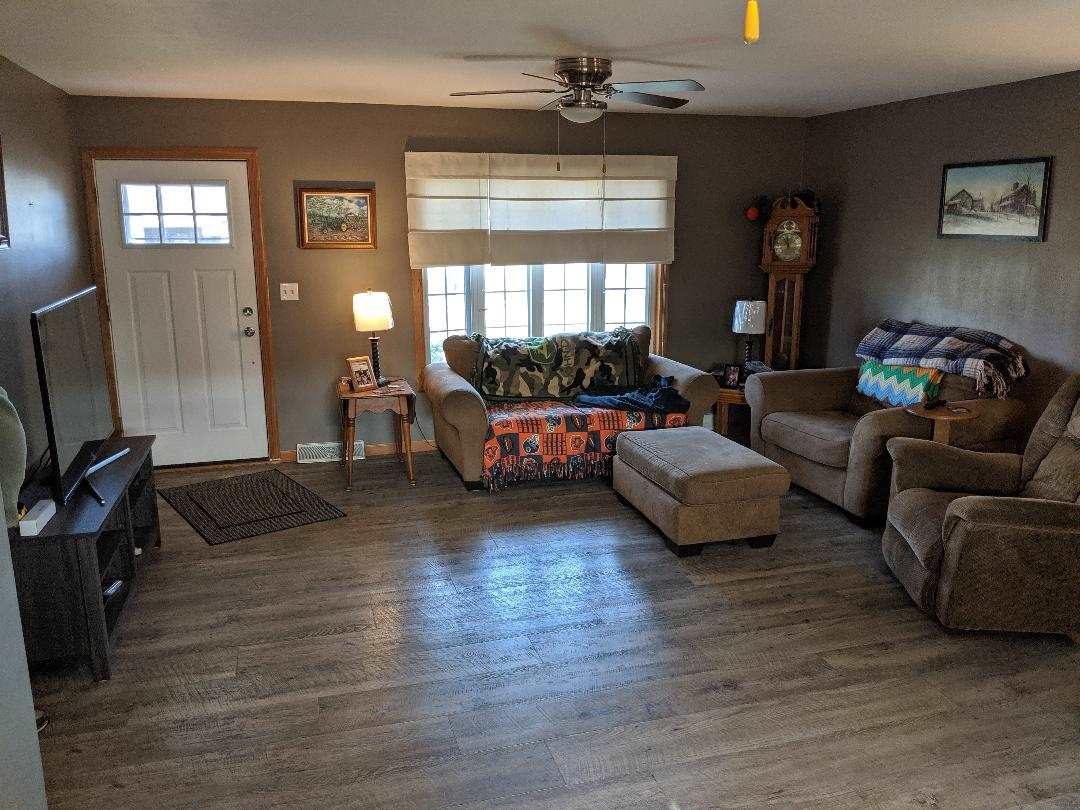 632 Ruth Circle Belvidere, IL 61008 - Photo 2 of 10 Gallery Image 2