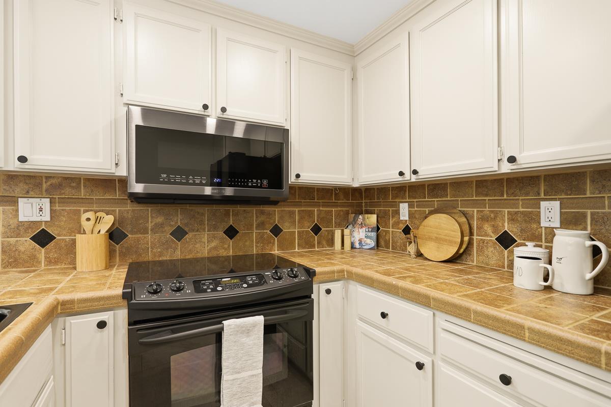 582 Valeri Ruth Court Santa Clara, CA 95050 - Photo 17 of 39