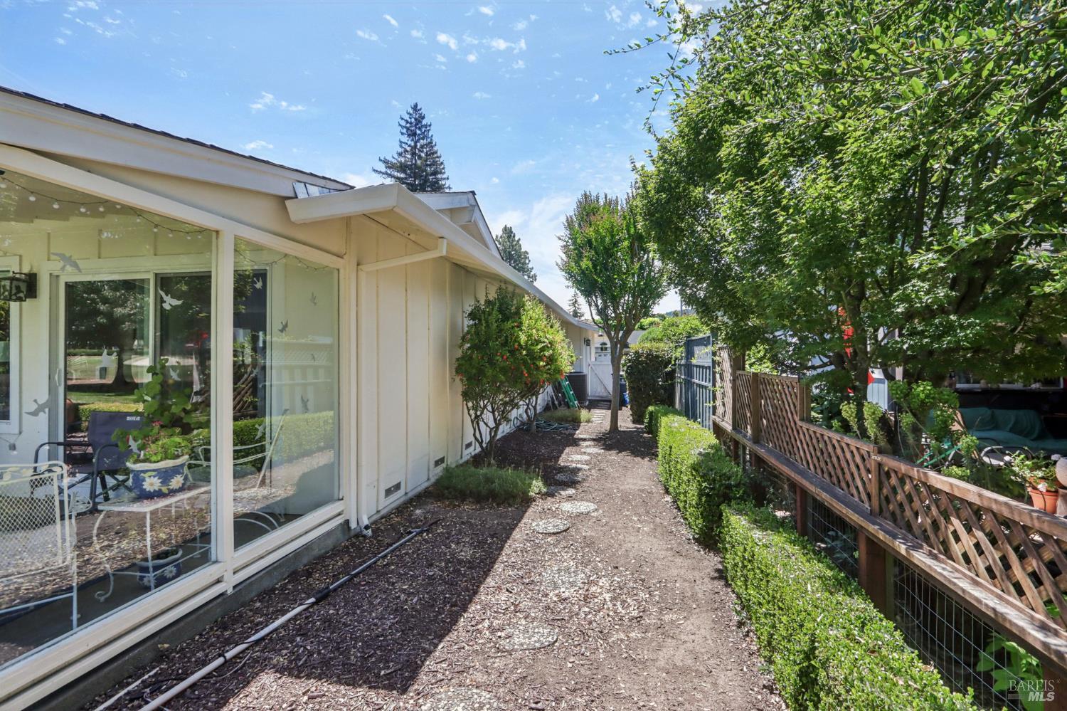 322 Mockingbird Circle Santa Rosa, CA 95409 - Photo 42 of 44 a house view with a garden space