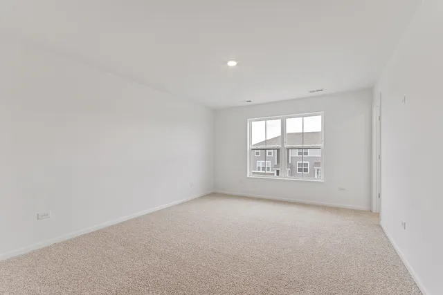 $2,700 | 14942 South Dyer Lane, Plainfield, IL 60544