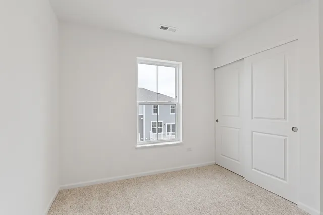 $2,700 | 14942 South Dyer Lane, Plainfield, IL 60544